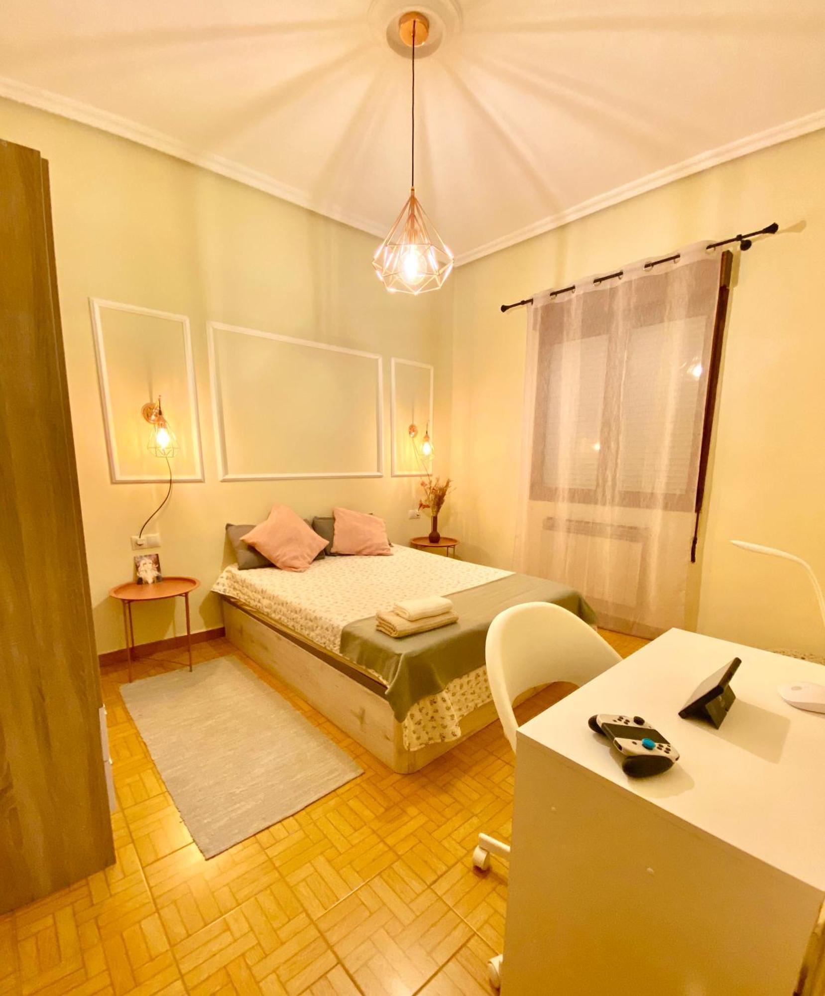 Amplio Apartamento Con Dos Patios Gijón Exterior foto